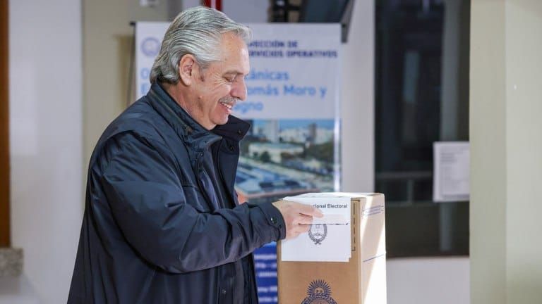Votó Alberto Fernández: “Deseo lo mejor para todos los argentinos”