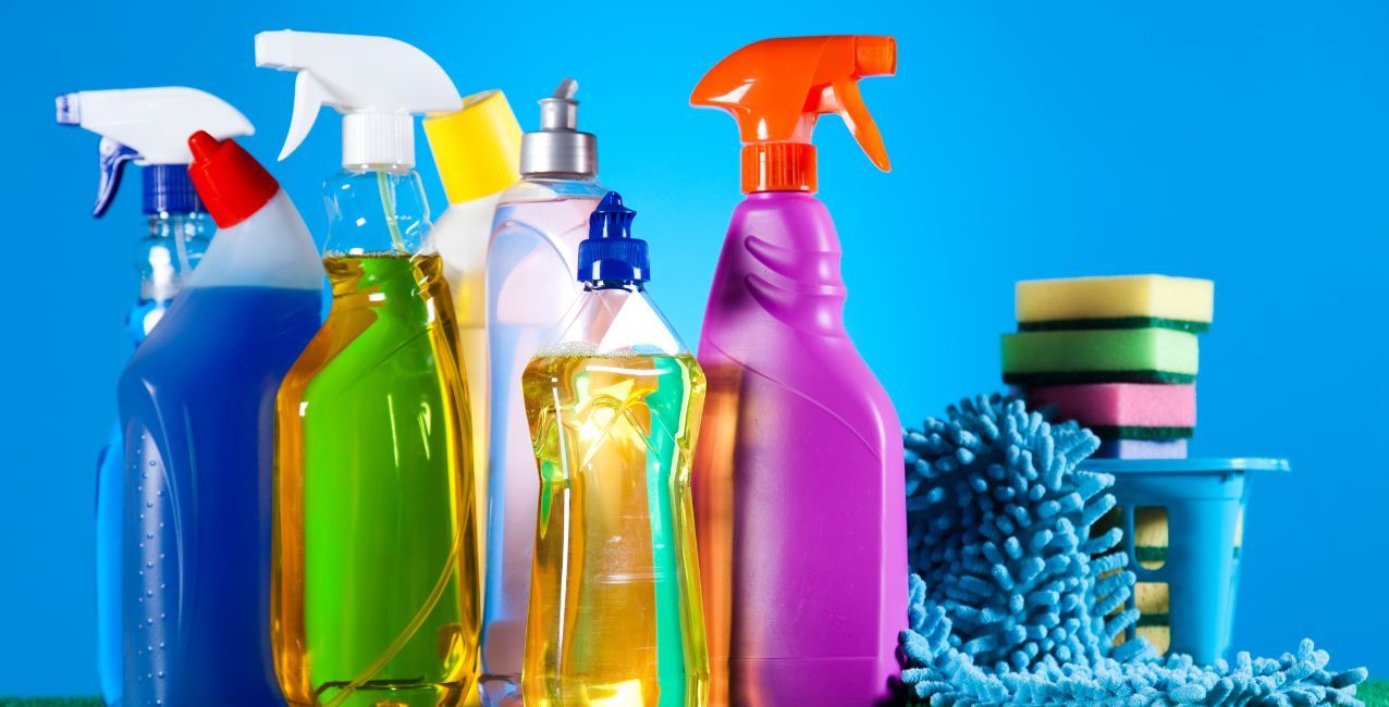 ANMAT prohibió una serie de productos de limpieza: qué marca no debemos comprar