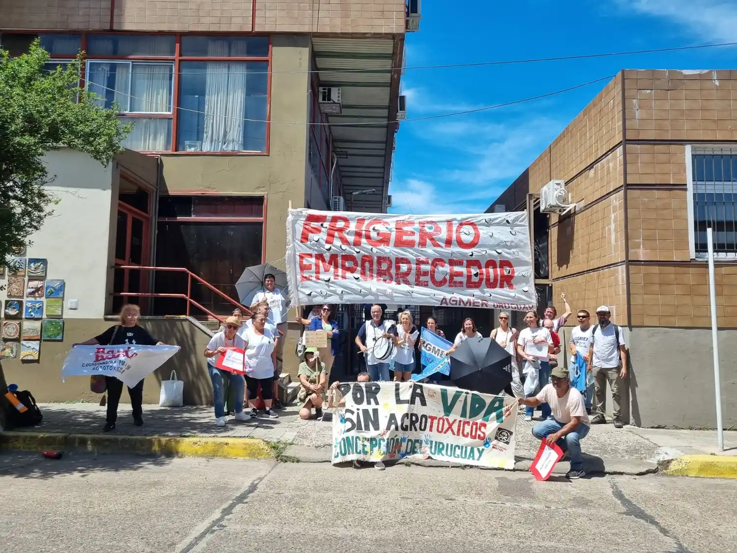 Agmer Uruguay le entregó a Frigerio un petitorio sobre la “necesidad urgente de recomposición salarial”