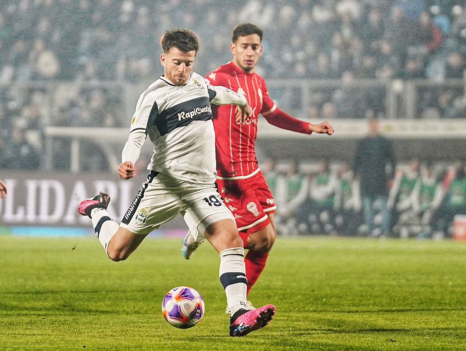 En el final, Gimnasia le dio otro duro golpe a Huracán