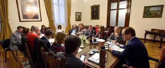 La provincia licita este mes obras educativas, sanitarias y viales por más de $1.600 millones