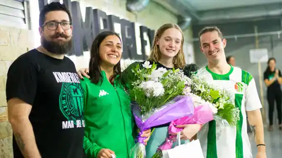 El natatorio de Kimberley se vistió de gala para vivir un nuevo Torneo Aniversario