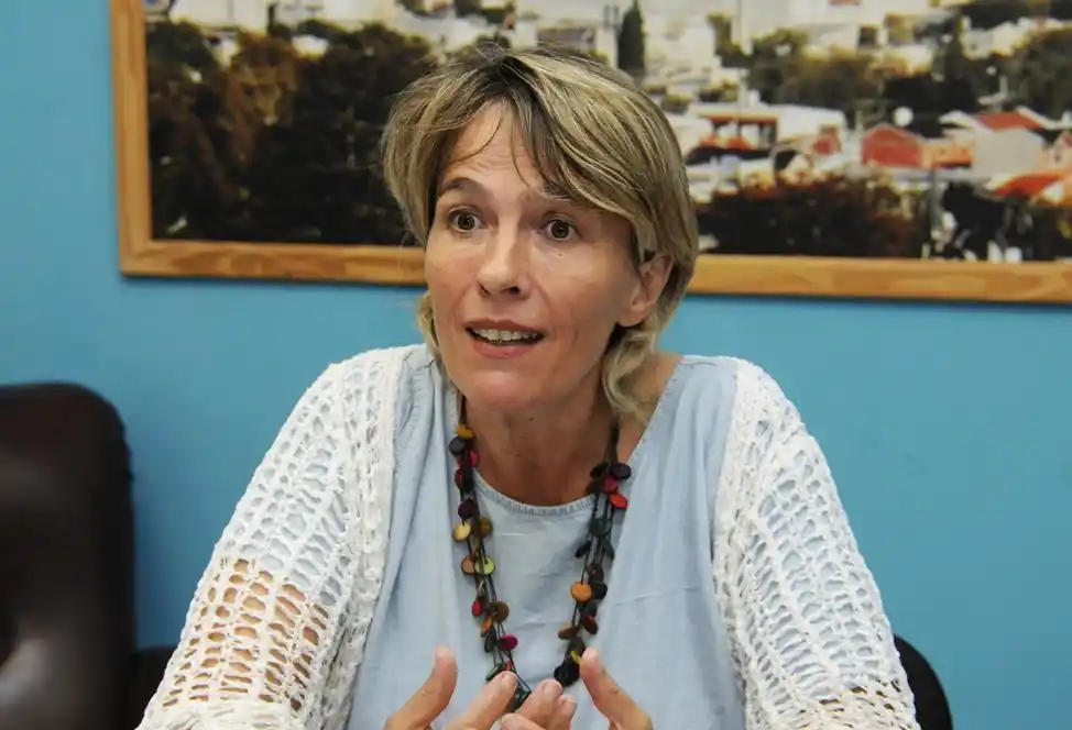 La concejal Poumé le respondió a Lunghi por el aumento de tarifas