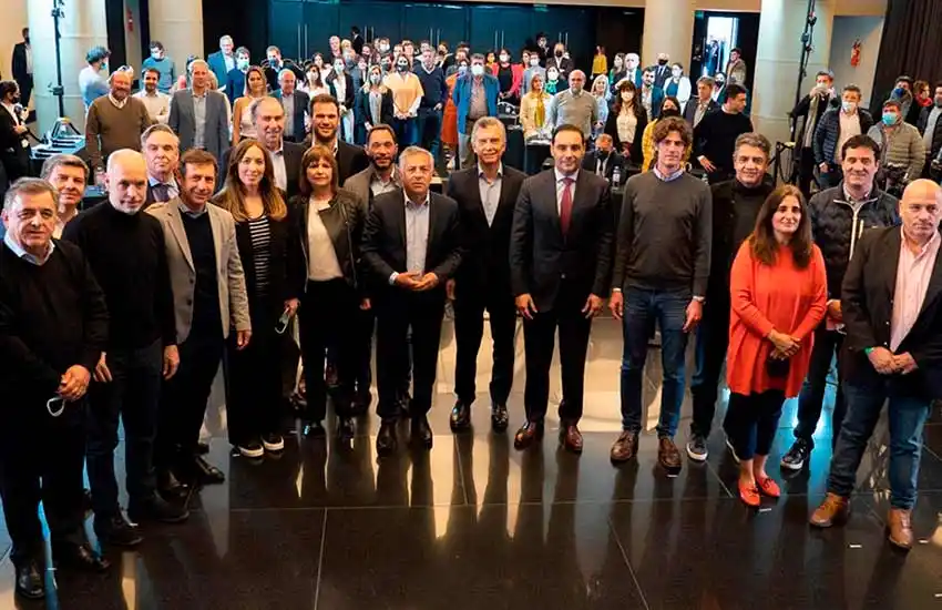 Juntos por el Cambio tuvo su foto de unidad: “No hay que dejar que nos den vuelta la elección”