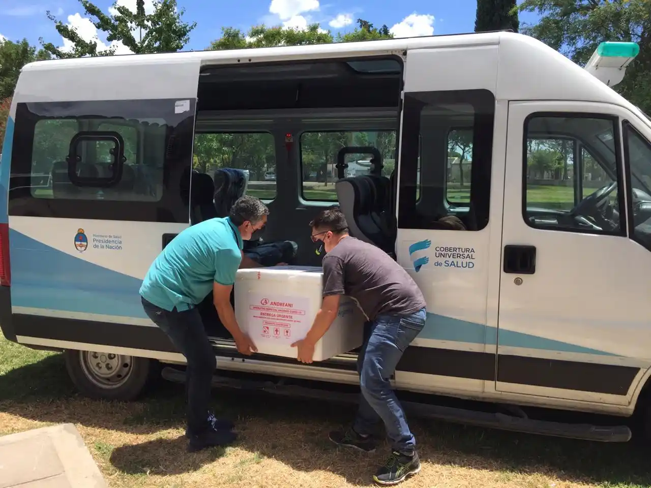 El hospital San Blas recibió elementos para comenzar con la vacunación