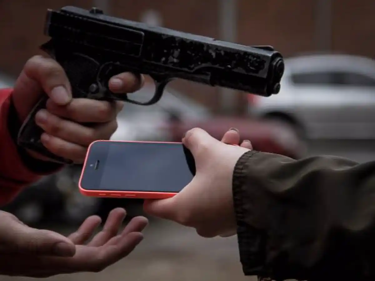 Para terminar con el robo de celulares