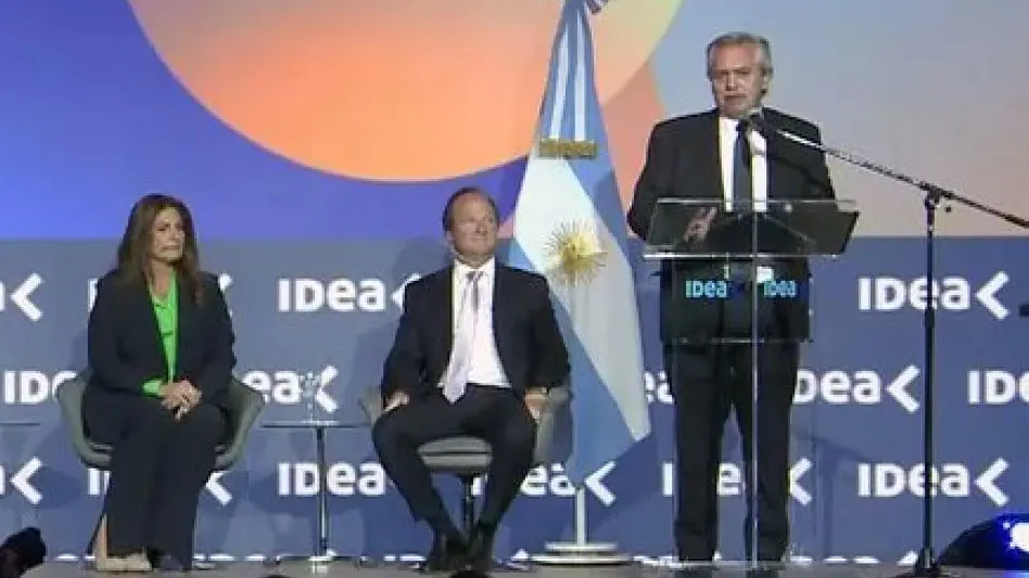 Alberto Fernández en el Coloquio de IDEA: "La pequeña y mediana empresa es la mayor generadora de empleo en Argentina"
