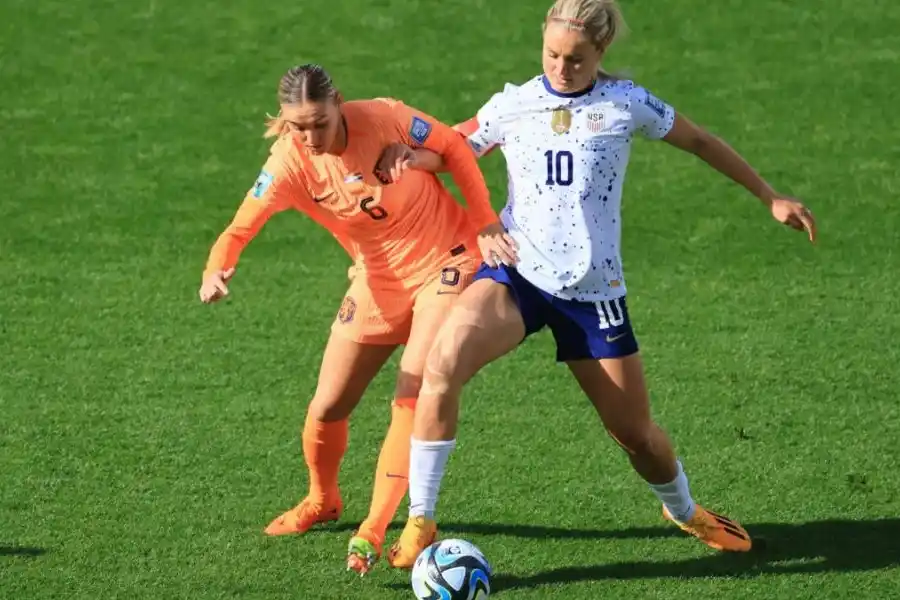 EE.UU empató y cortó una racha de 13 triunfos