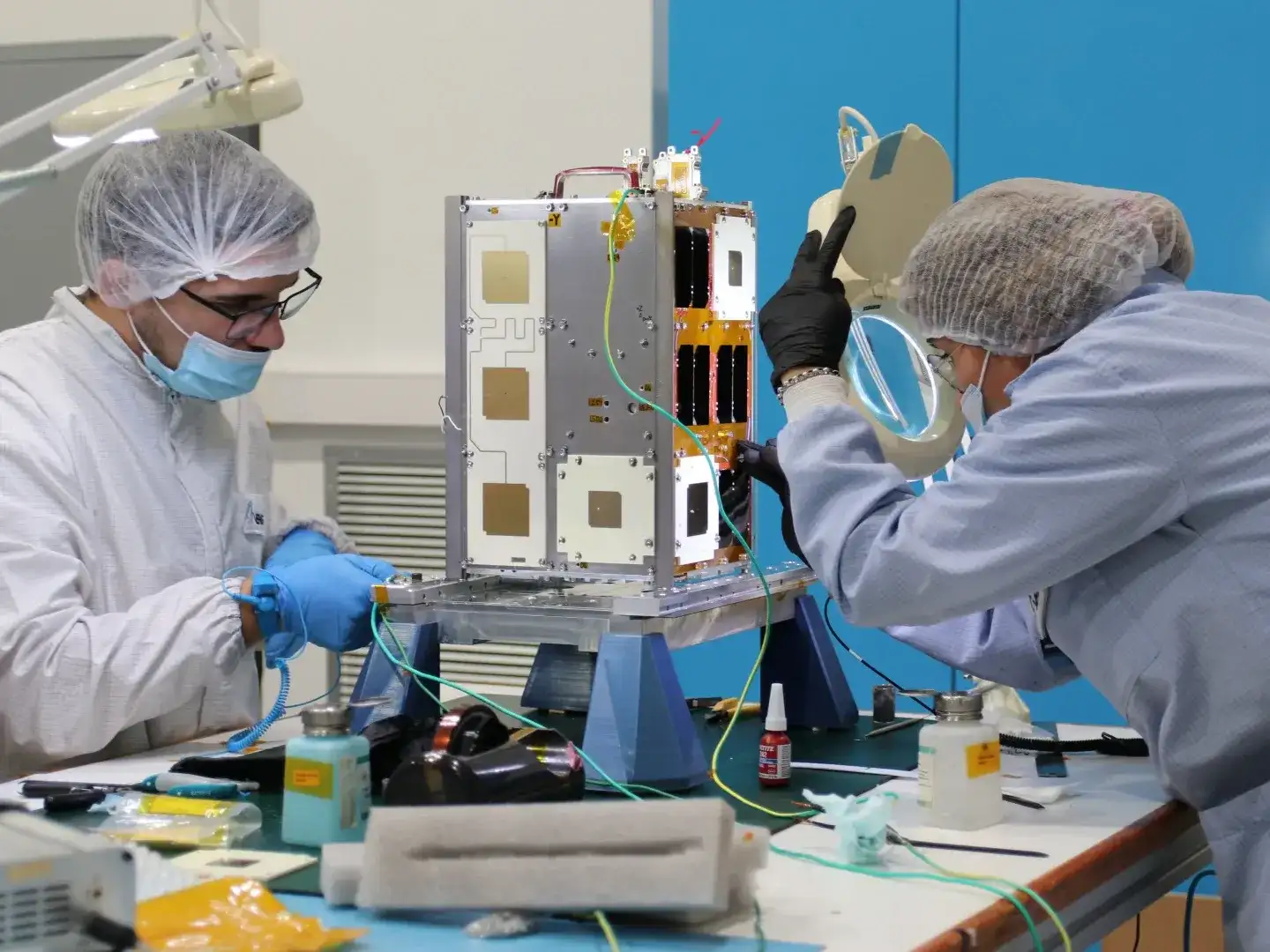 El proyecto, liderado por la CONAE en conjunto con universidades y organismos científicos, representó un hito para la actividad espacial nacional.