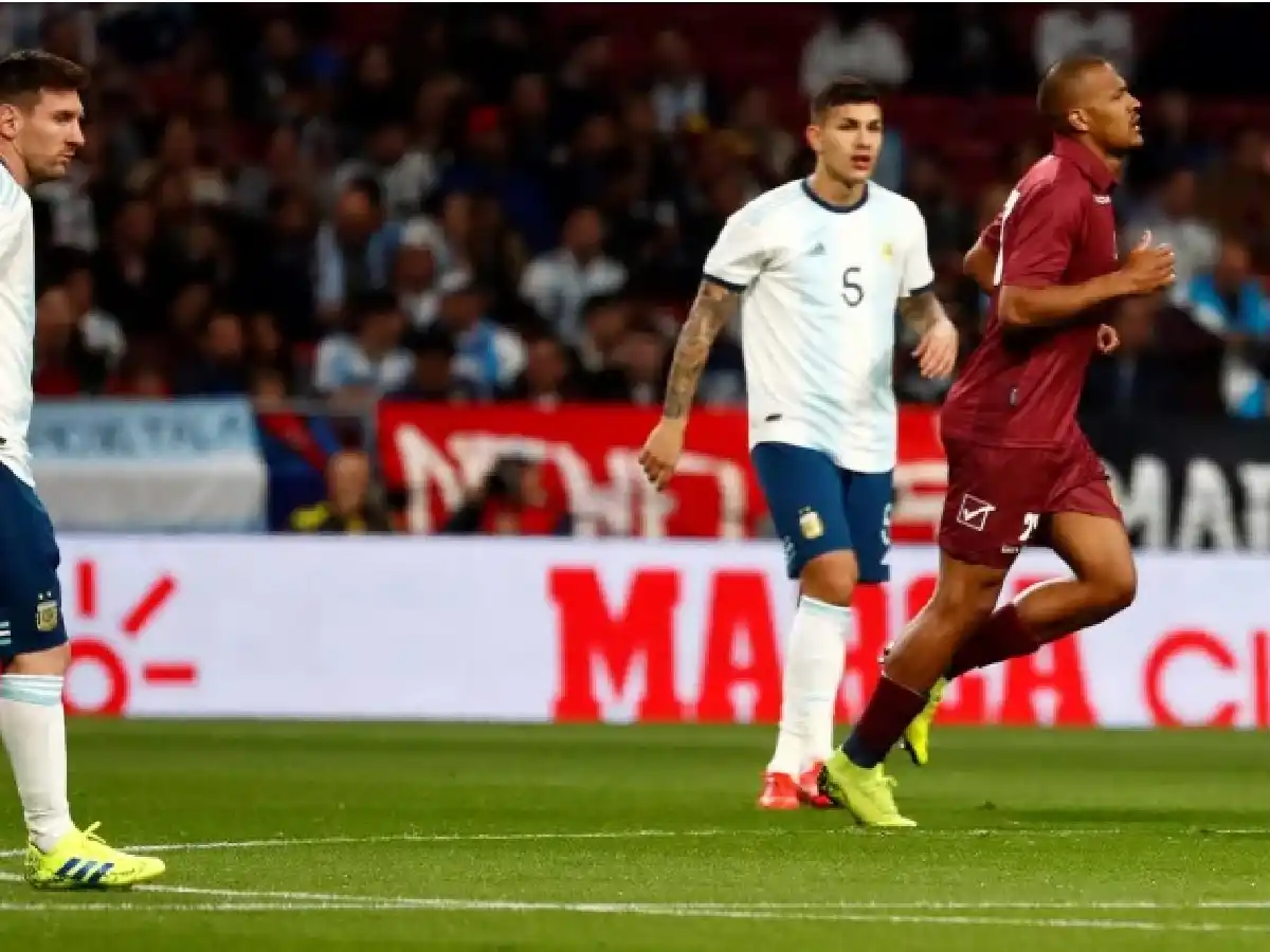 Selección argentina: en la vuelta de Lionel Messi, el equipo no hace pie y pierde 2-0 con Venezuela