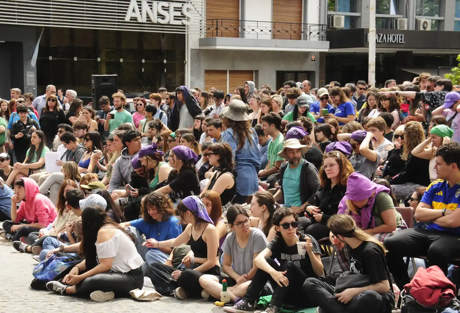 Entre los puntos más importantes, se decidió llevar a cabo un paro activo durante el martes y el miércoles.