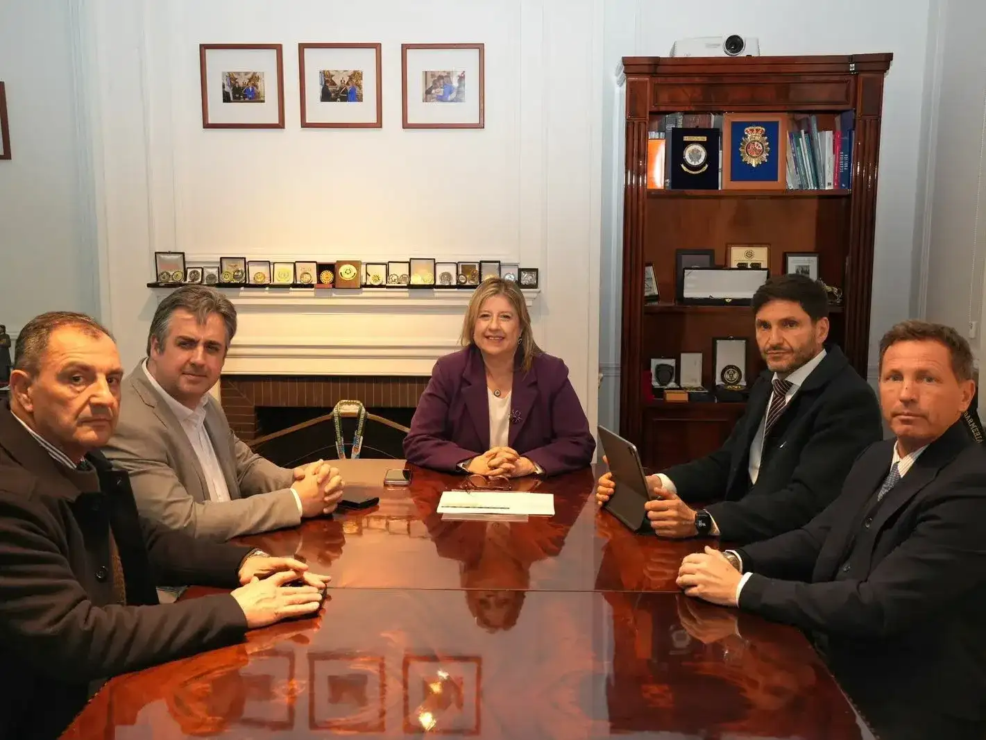 Pullaro y Cococcioni mantuvieron este miércoles un encuentro de trabajo con la ministra de Seguridad de la Nación, Alejandra Monteoliva. Foto: GSF