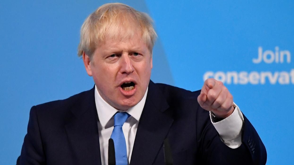 Interrogaron a Boris Johnson y piden su renuncia
