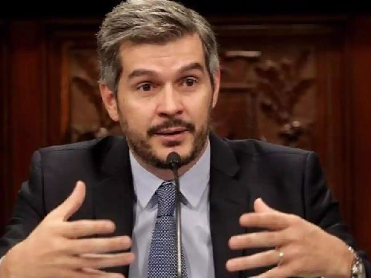 Marcos Peña viaja a Londres y homenajeará a los británicos caídos en Malvinas 