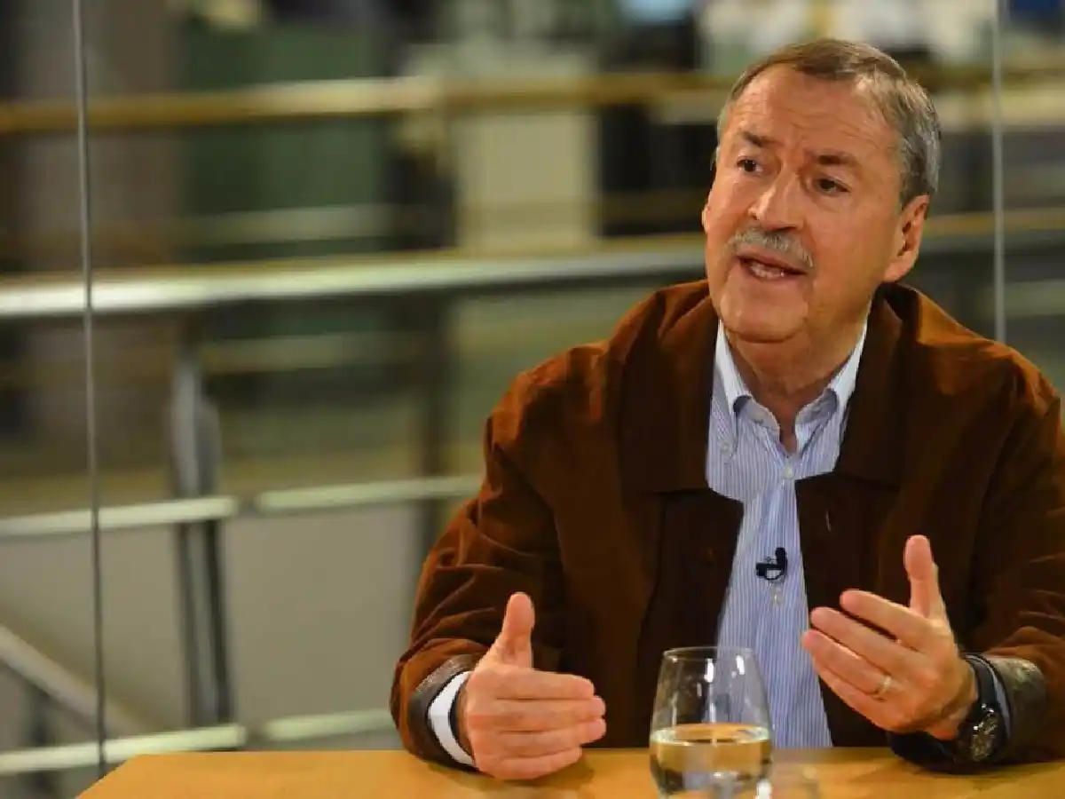 Schiaretti llega a Devoto para firmar un convenio por obra de cloaca    