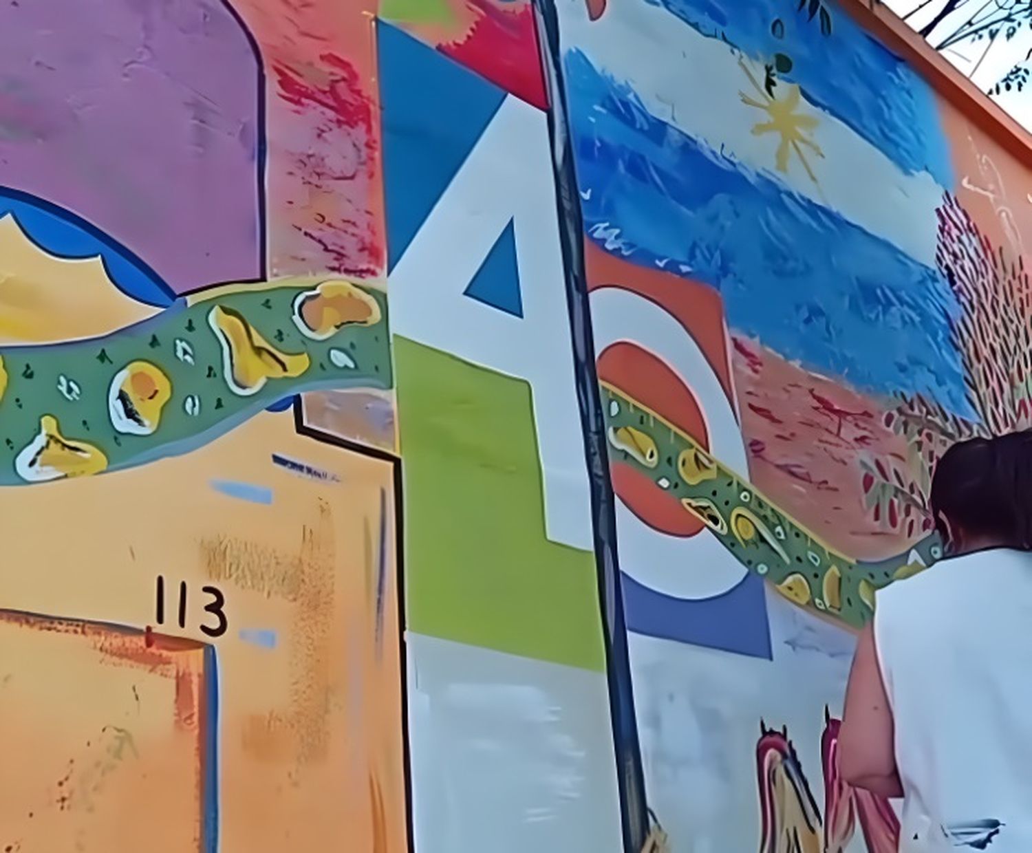 Inauguran un mural por el 40º aniversario de Pueblo Belgrano