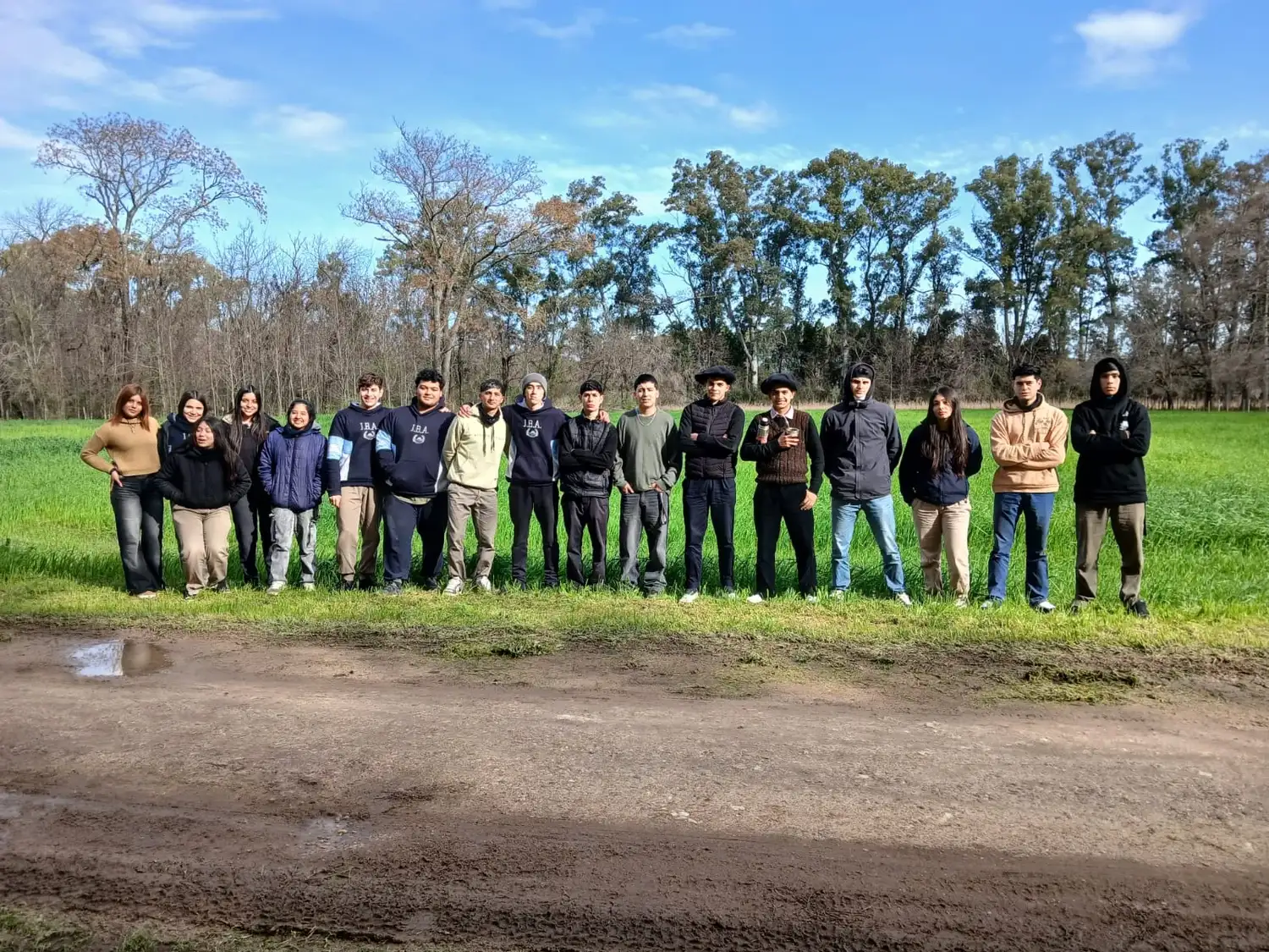 Prácticas a campo y rotación de cultivos: el motor de séptimo año en la Escuela Agrotécnica N° 9 “Juan B. Ambrosetti”