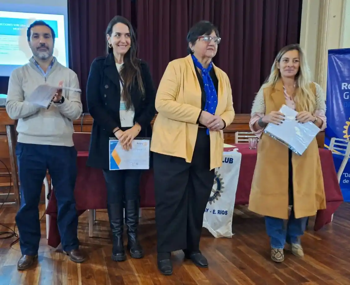 Charla de profesionales de Sepacc en la Esc. Normal-