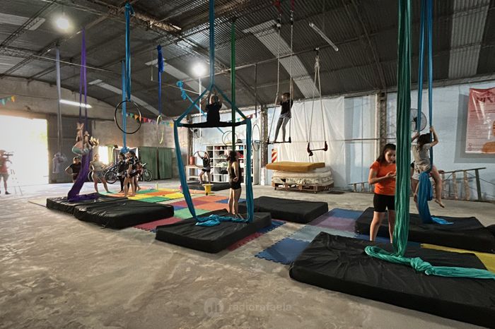 Eliana Maldonado - Referente de Aéreo Plexo Club Están recaudando fondos para la final nacional y el mundial de acrobacias aéreas - 5