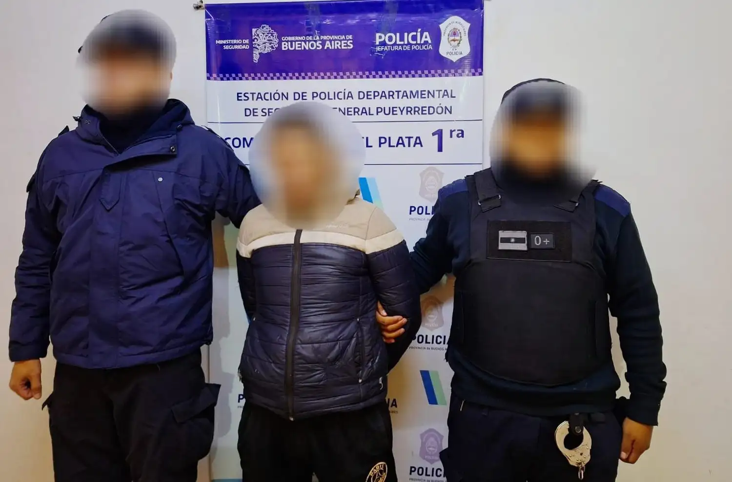 El sujeto, de 50 años, intentó robar un auto en Jujuy y 3 de Febrero.