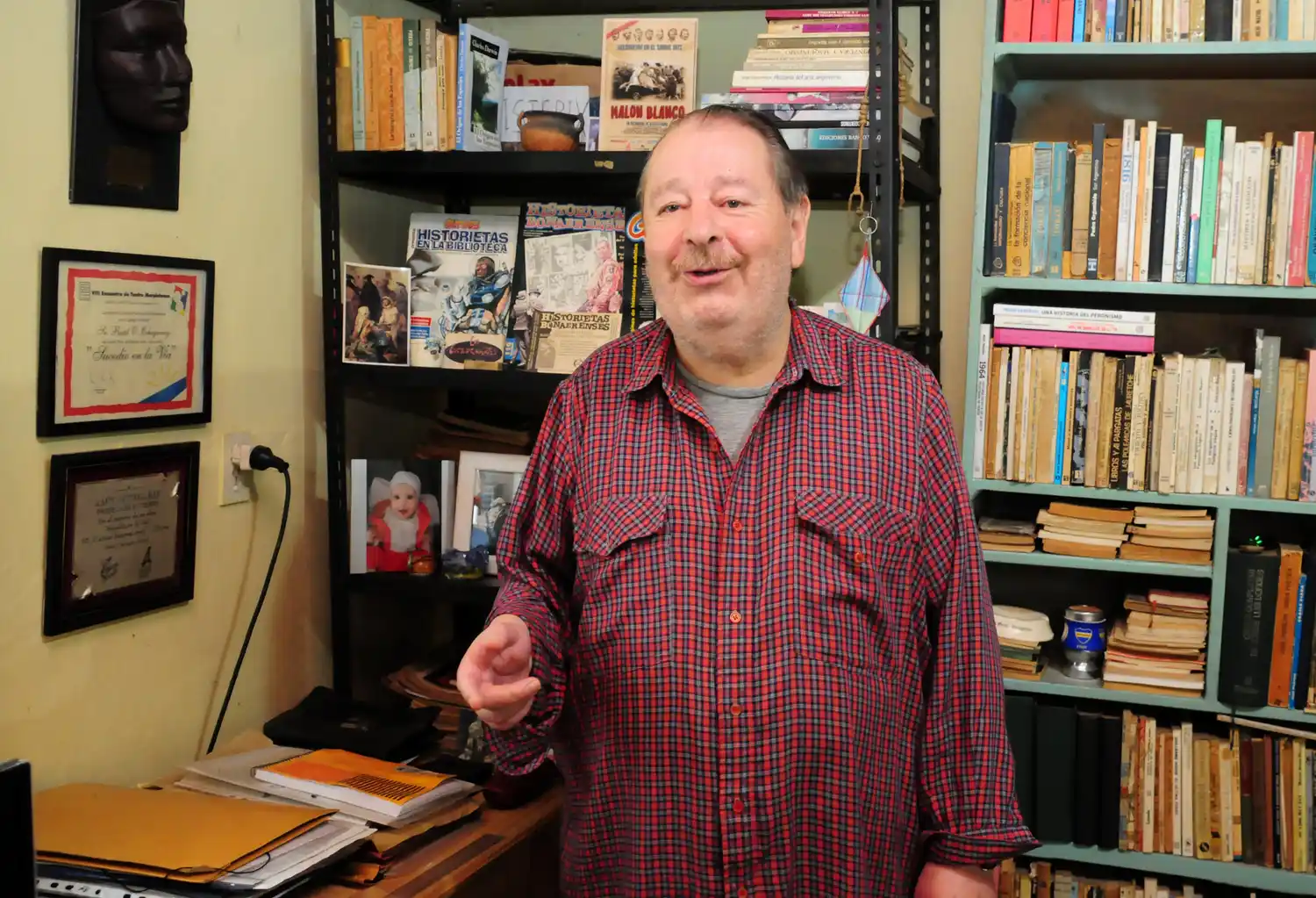Raúl Echegaray, entre la universidad de la calle y la Facultad de Arte