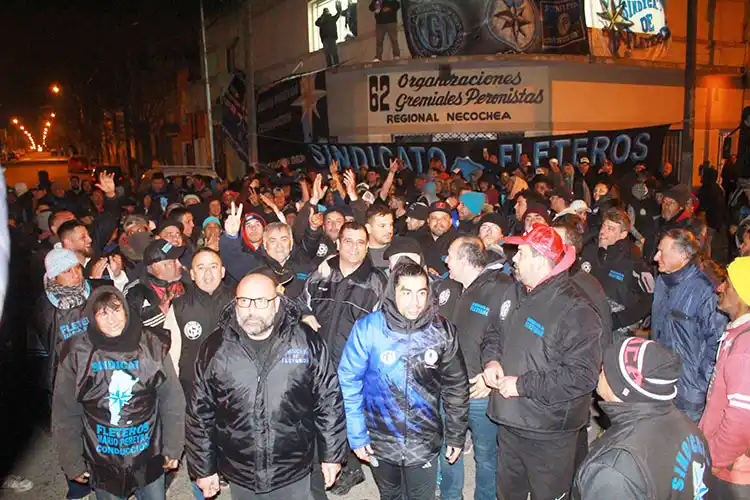 Se levantó el paro de transportistas