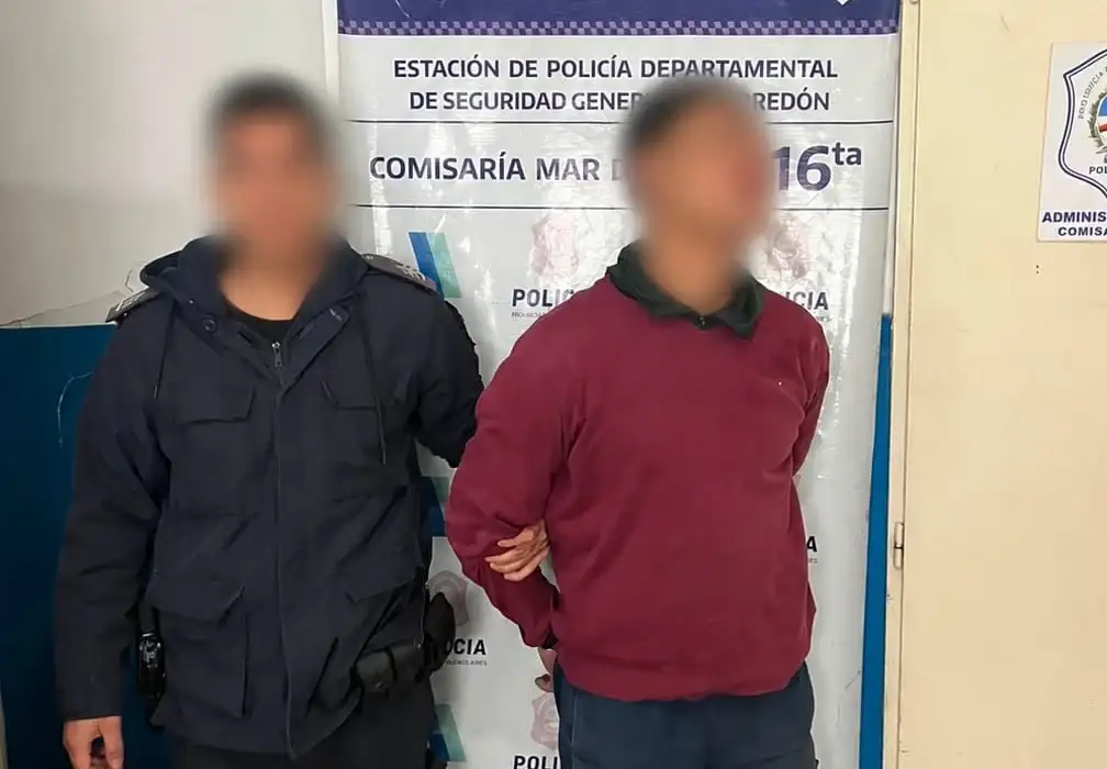 Durante las actuaciones posteriores en la dependencia policial, el personal de la fuerza reconoció al aprehendido.