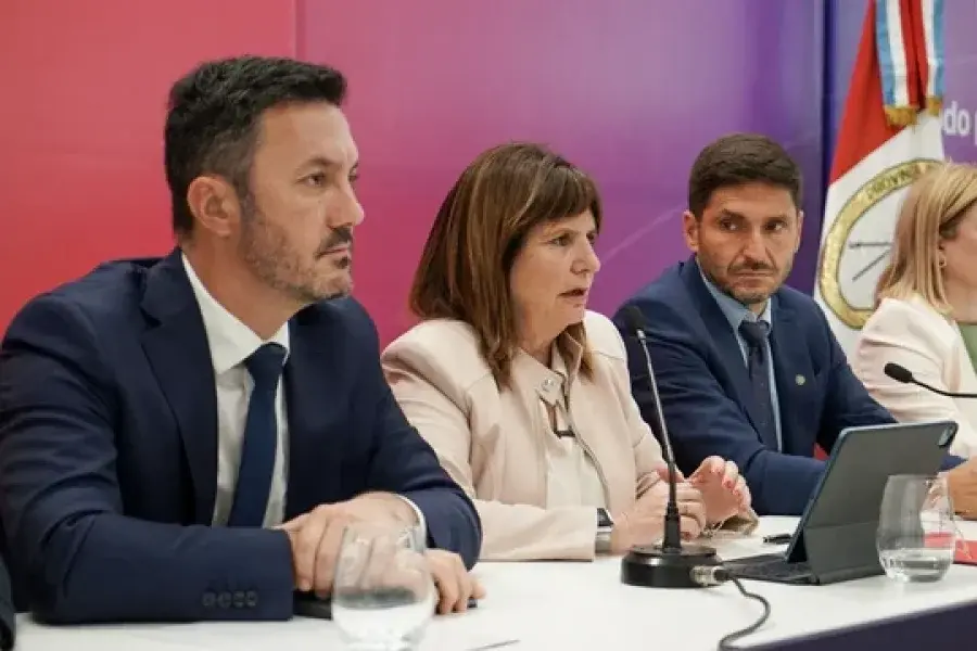 Pullaro contra los presos: "El que manda a matar a un trabajador es un psicópata"