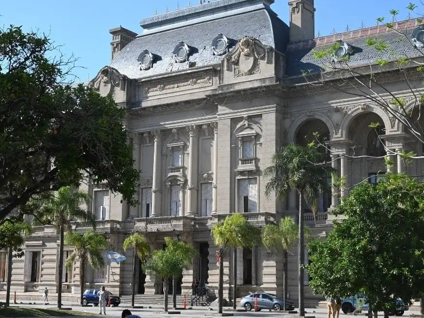 La Casa Gris, última en la escala de transferencias nacionales a las provincias.