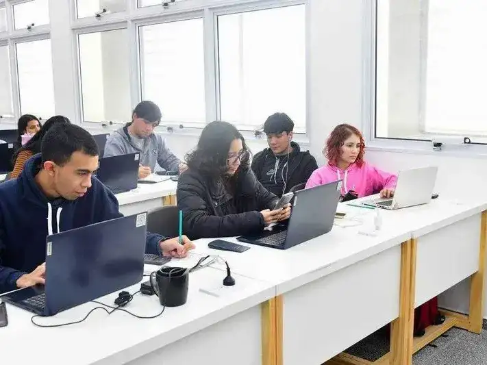 De la creación del Politécnico a organizar por
tercera vez una maratón de programación