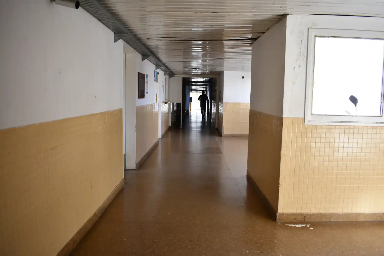 Quemaduras por descarga eléctrica en el Hospital: no es la primera vez que pasa y ya hubo denuncias penales