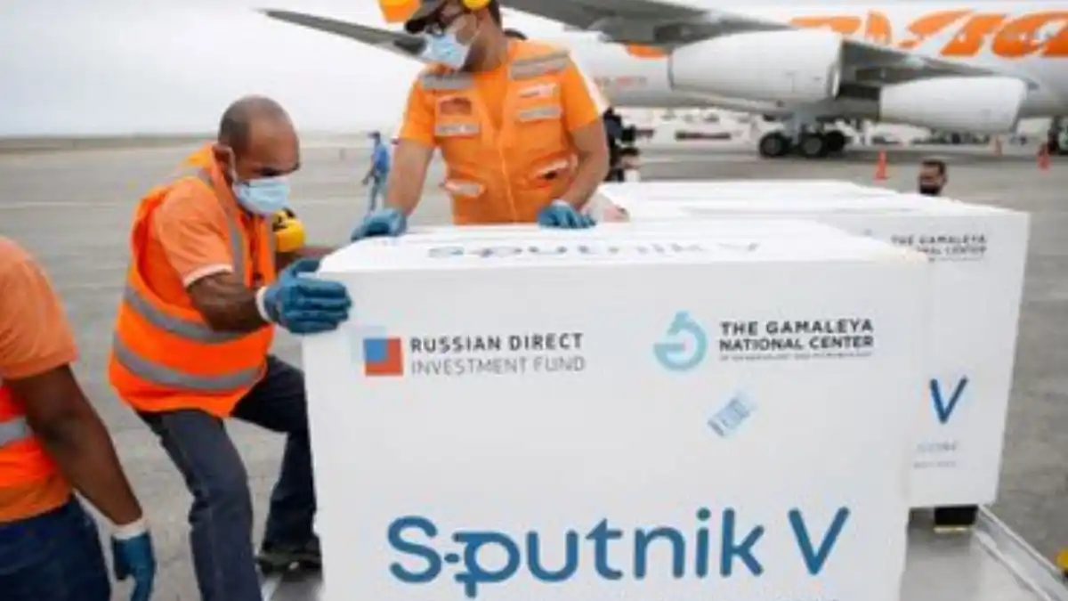 Advierten que EE.UU. prohibiría el ingreso de personas vacunadas con Sputnik V