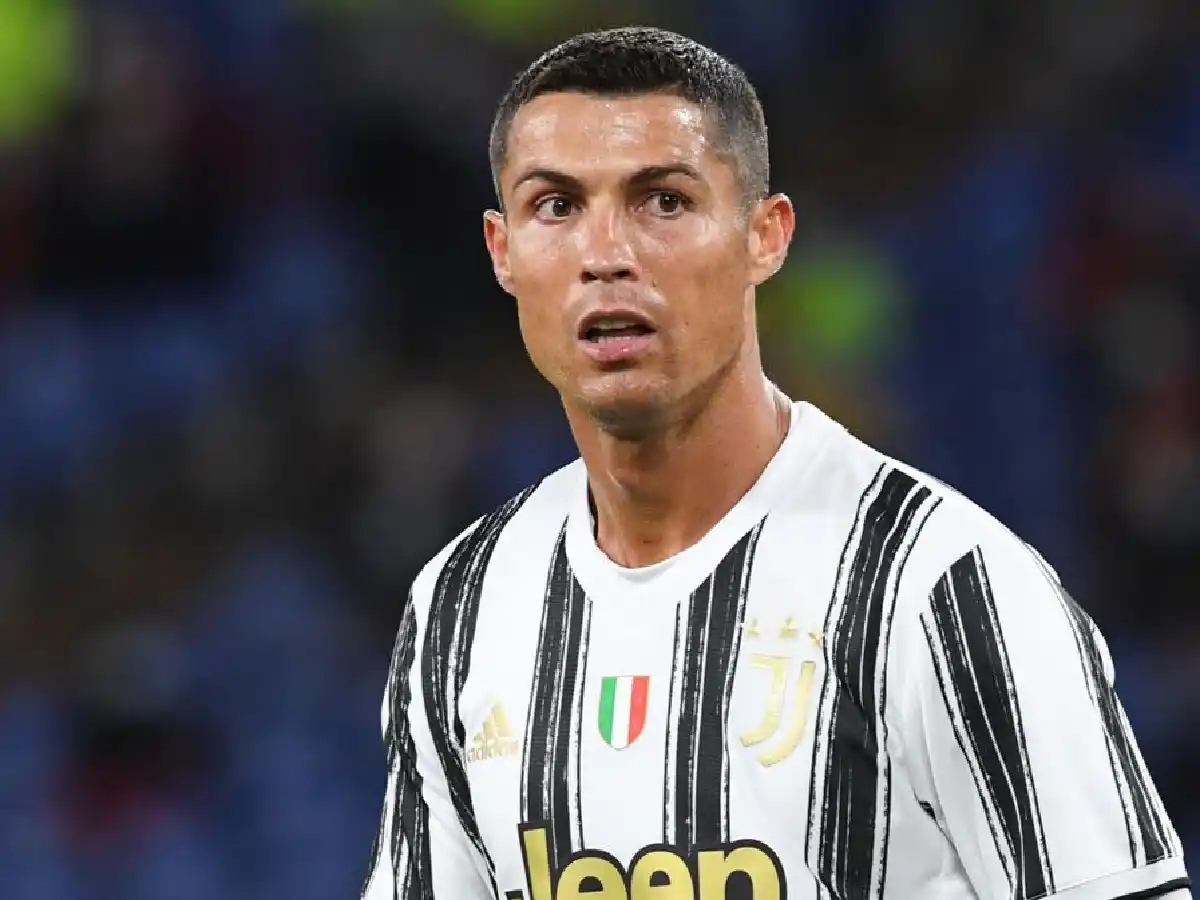 CR7 espera dar negativo de covid y enfrentar a Messi