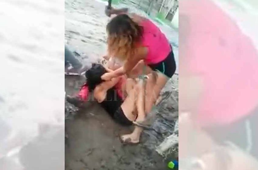 Violencia en el norte de Santa Fe: feroz pelea en el barro entre mujeres