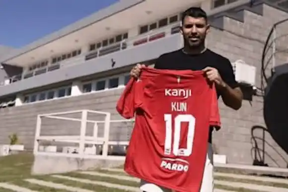 El Kun Agüero desmintió los rumores sobre un retorno a Independiente