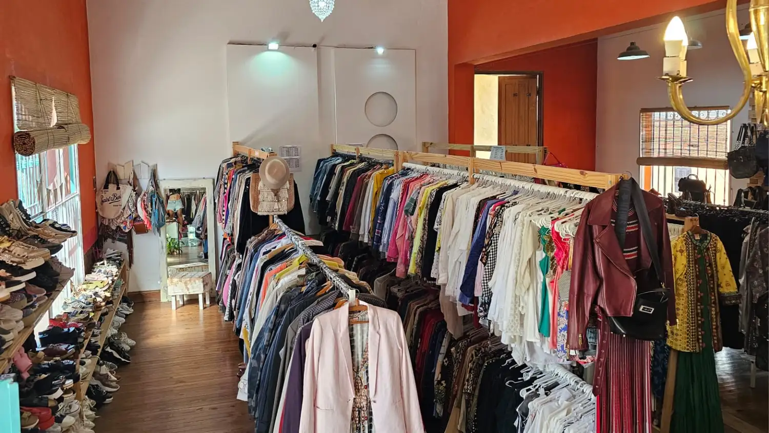Garage de Amigas, feria de moda circular en Tandil.