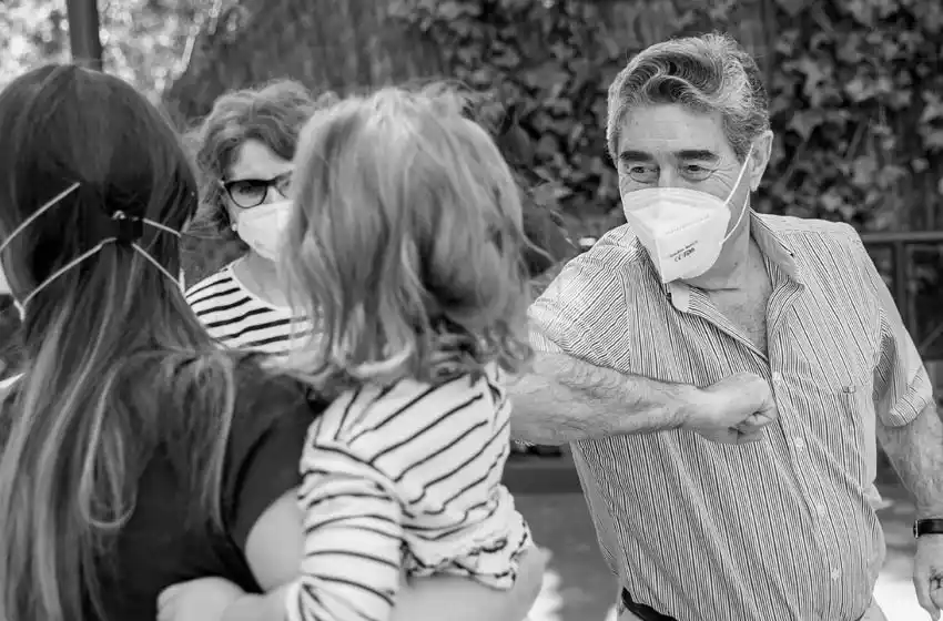 Se suspendieron las reuniones sociales en domicilios particulares y en espacios públicos