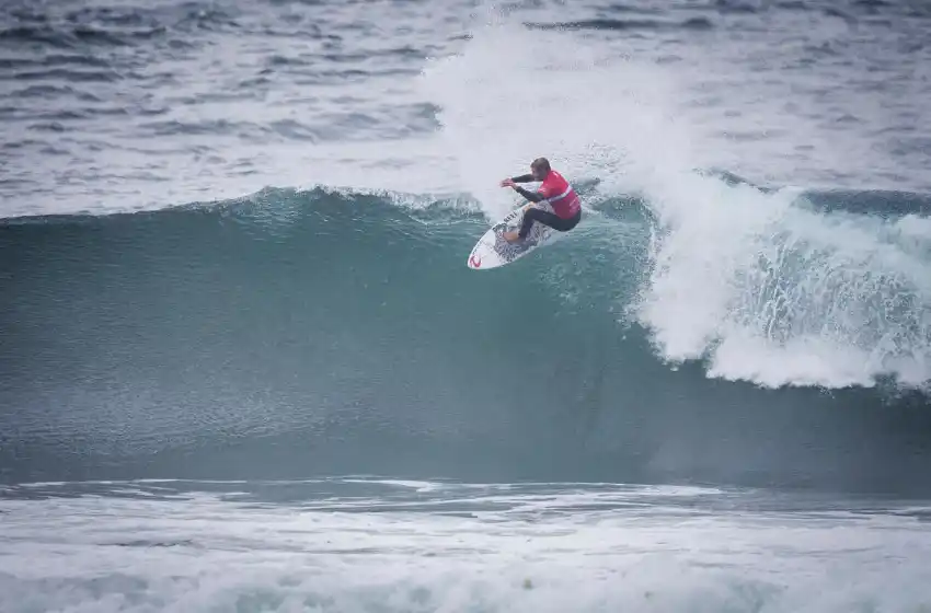 Surf: Lele Usuna comenzó la gira Europea