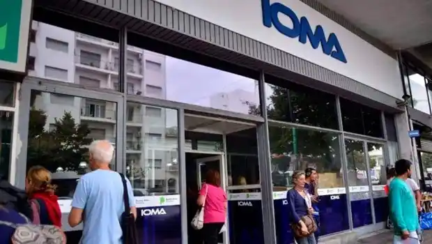 Médicos platenses levantan la medida de fuerza y vuelven a atender a afiliados del IOMA