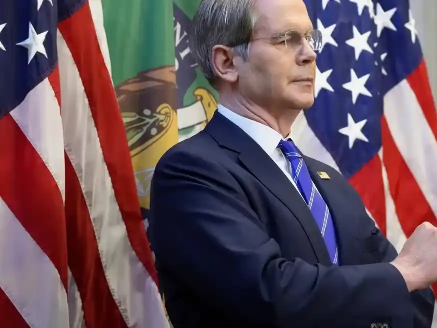 El secretario Scott Bessent detalló los planes de respaldo financiero desde Washington. Foto: Reuters