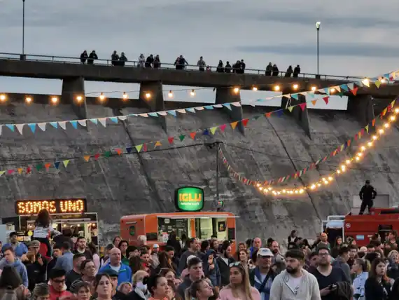 "Tuvimos un gran fin de semana largo y tandilenses y turistas pudieron disfrutar a pleno de la ciudad"