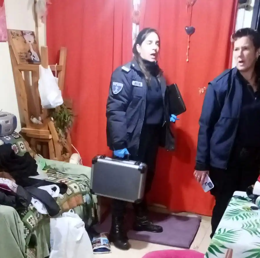 Personal de Científica trabajó en el interior de la finca