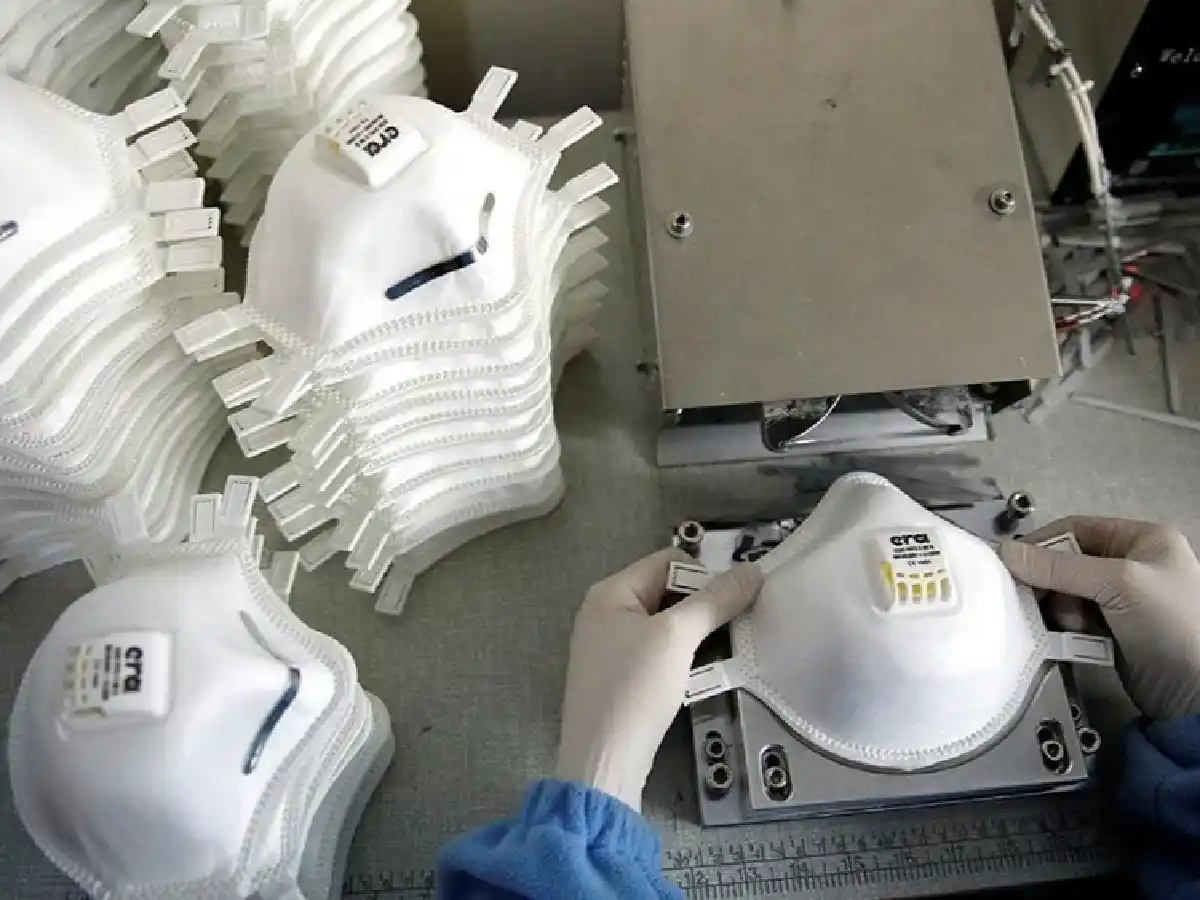 La adaptación de la industria textil, clave para "insumos críticos" en la lucha contra el Covid-19