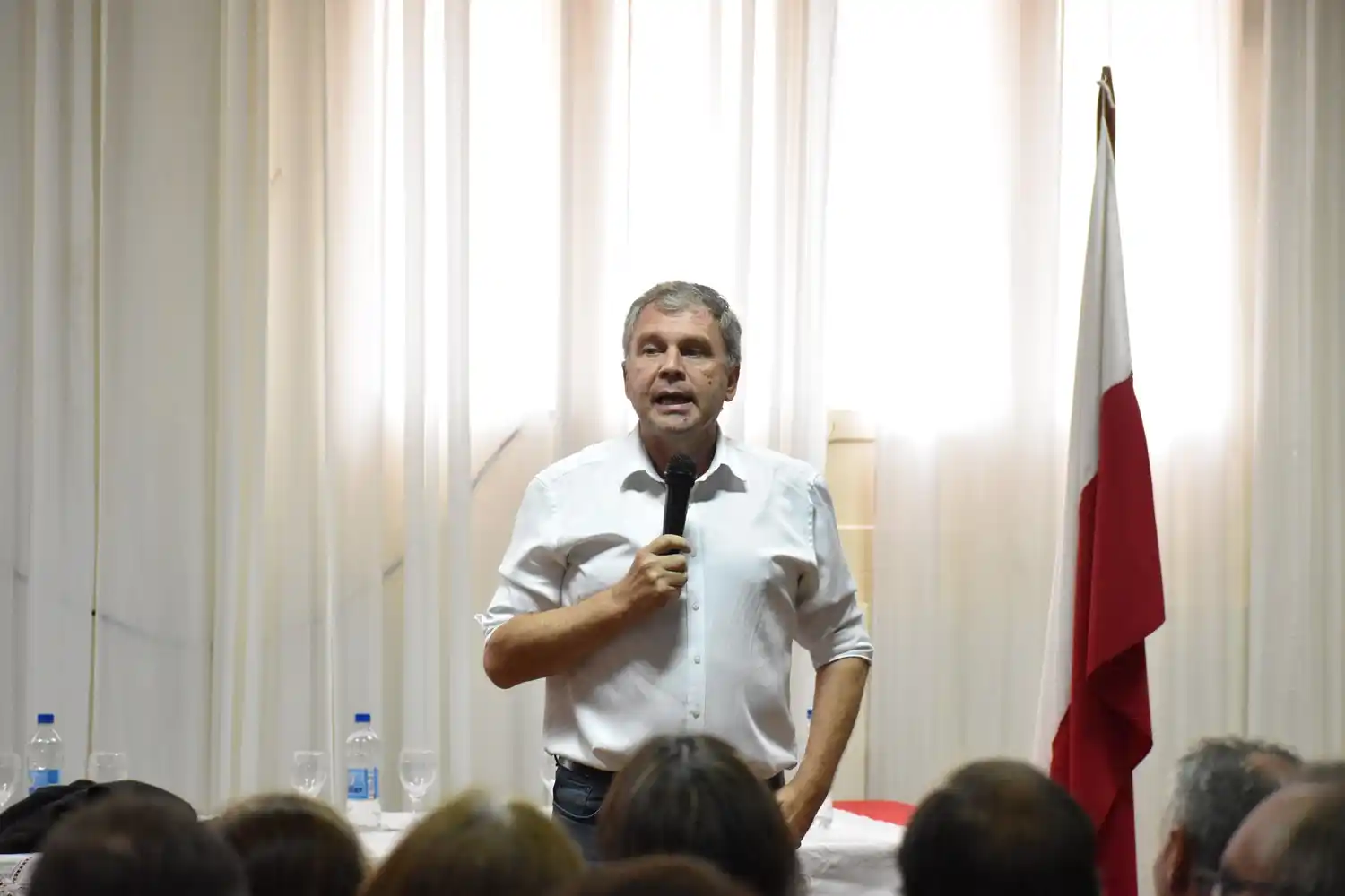 “Estamos removiendo viejas estructuras y sembrando futuro en todos los pueblos y ciudades de Entre Ríos”