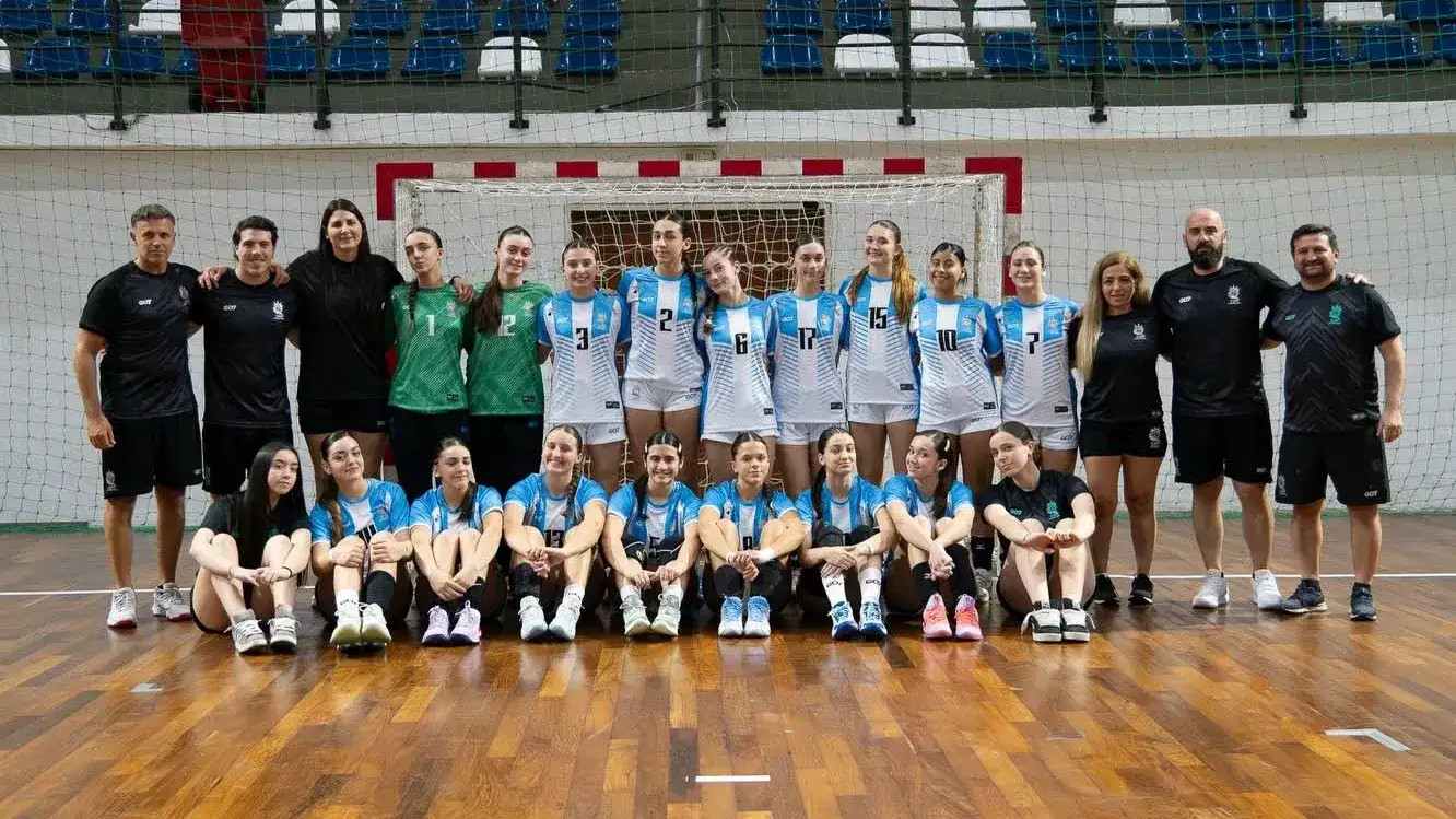La selección argentina, con Genzone en séptimo lugar en la fila inferior.