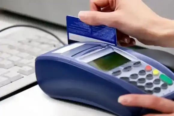 Los santafesinos usan cada vez más las tarjetas de crédito en supermercados