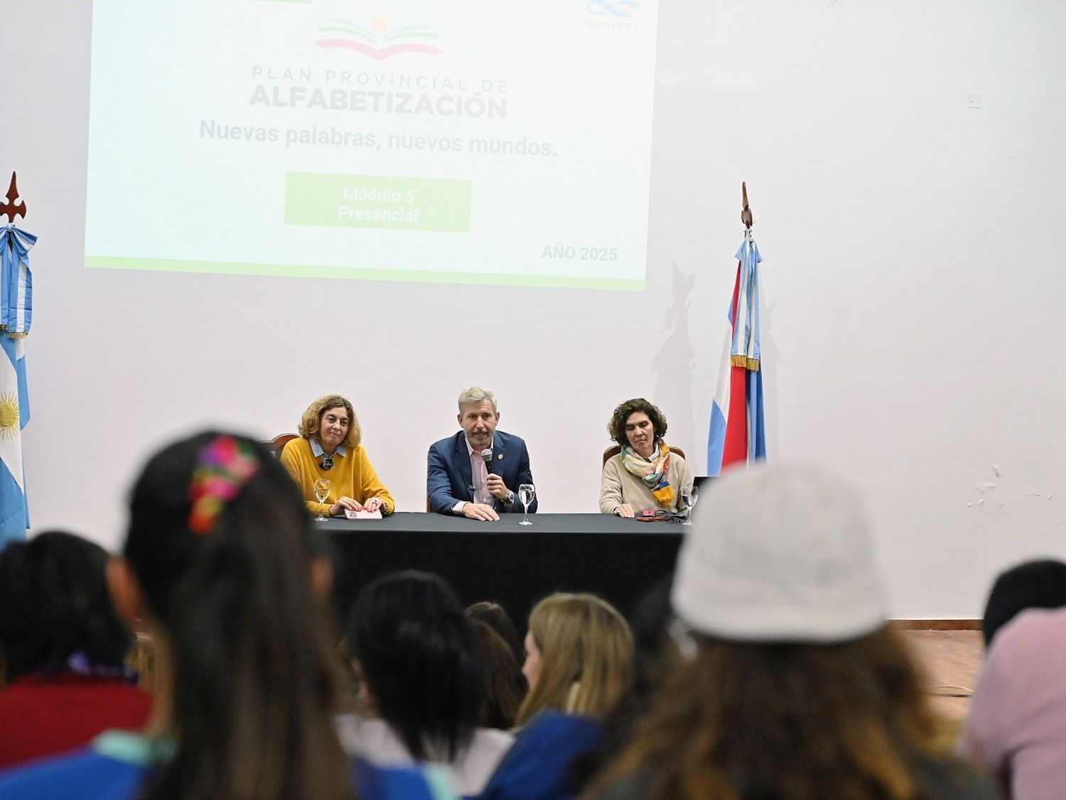 Frigerio participó de la última capacitación presencial del Plan Provincial de Alfabetización