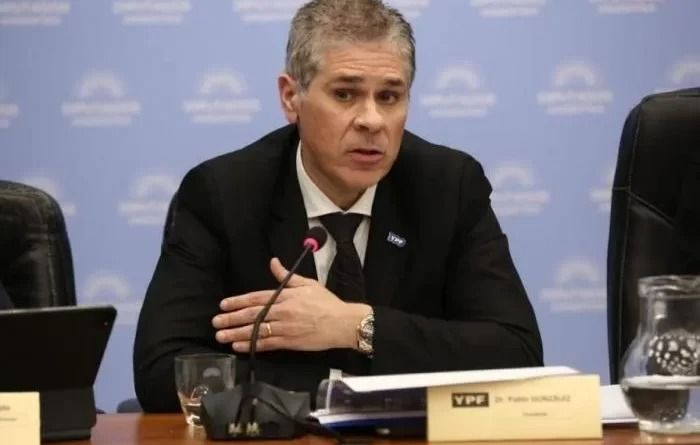Titular de YPF defendió el régimen de promoción del gas natural licuado