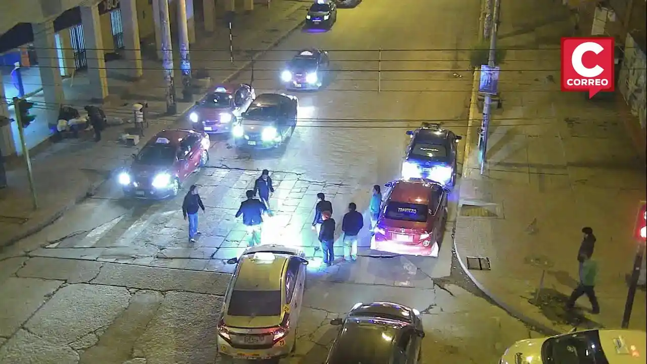Perú: le pegó a una mujer en la calle y sufrió una paliza