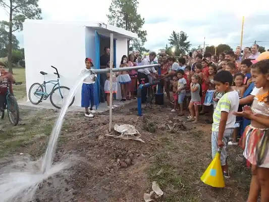 Se inauguró un nuevo pozo de agua potable en el barrio Zuppichini   